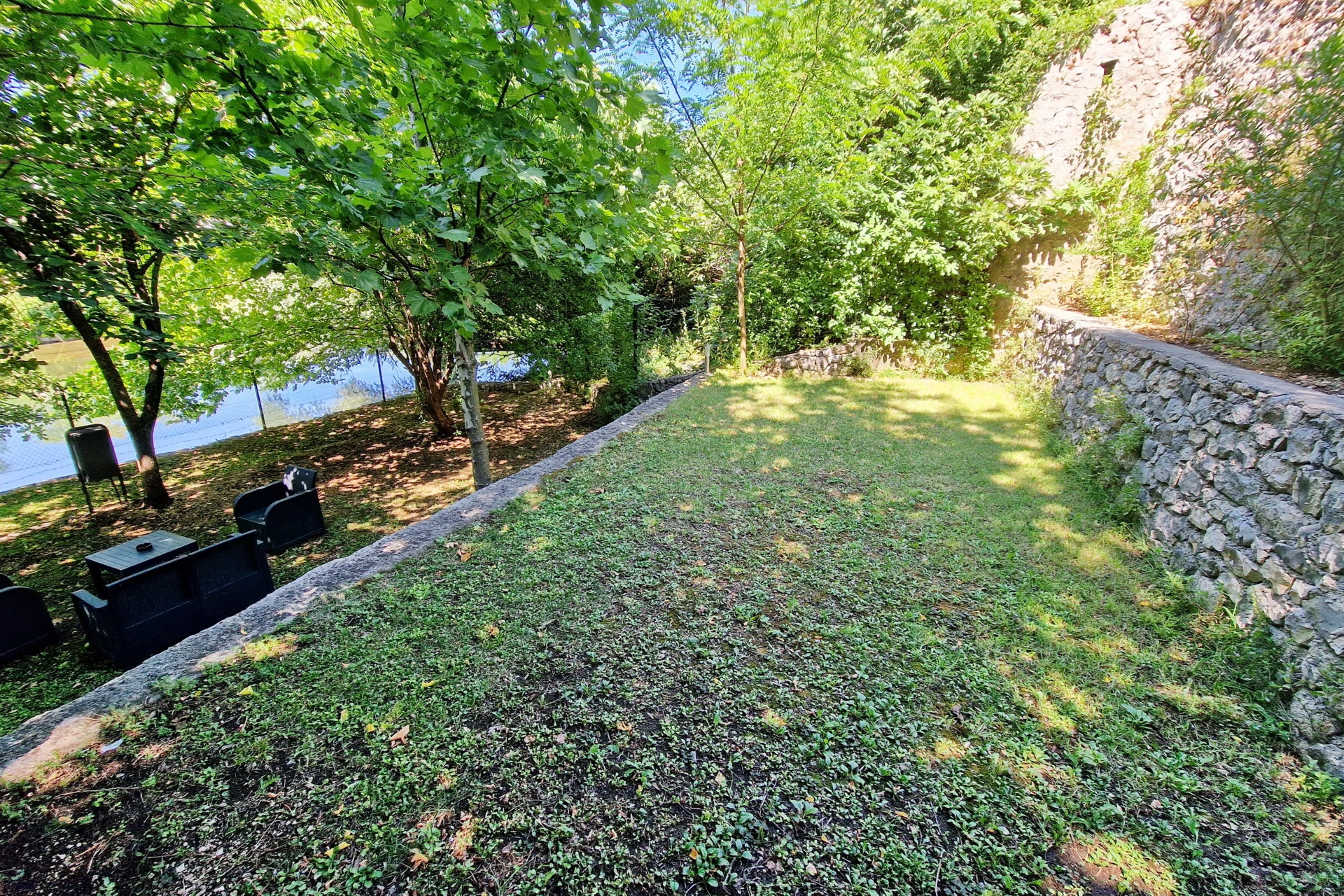 Tent pitches by the river